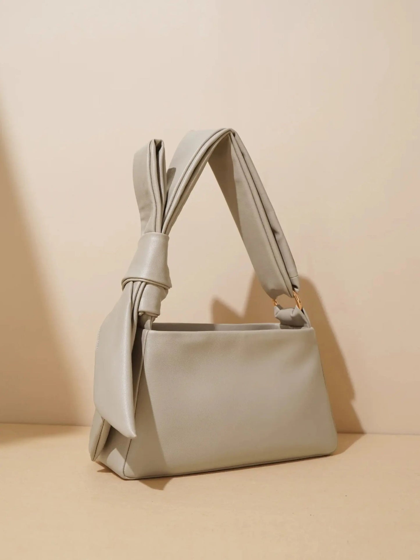 Edith | Minimalistische Leder-Umhängetasche mit Knotengriff