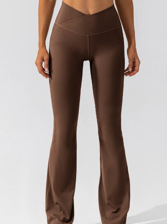 Elora | High-Waist Flare Leggings mit Crossover-Bund
