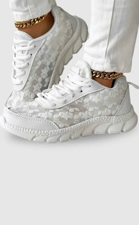 Lena | Atmungsaktive Turnschuhe mit runder Kappe und Schnürsenkeln