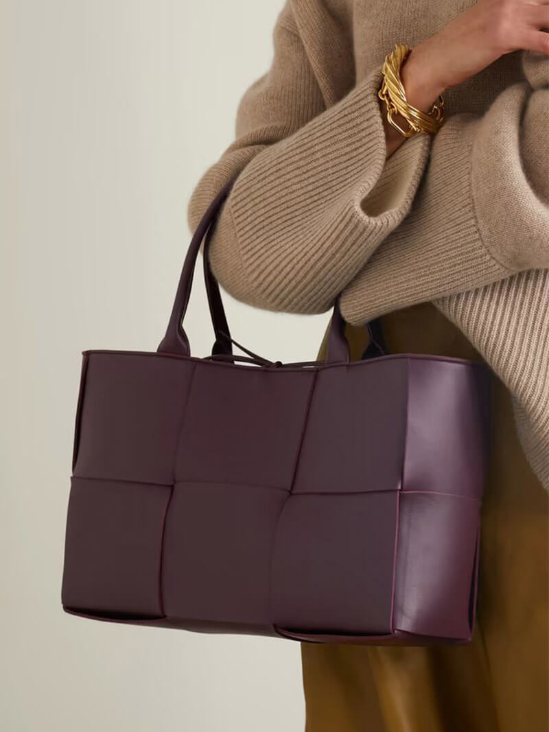 Alicia | Gewebte Lederhandtasche mit modernem Design