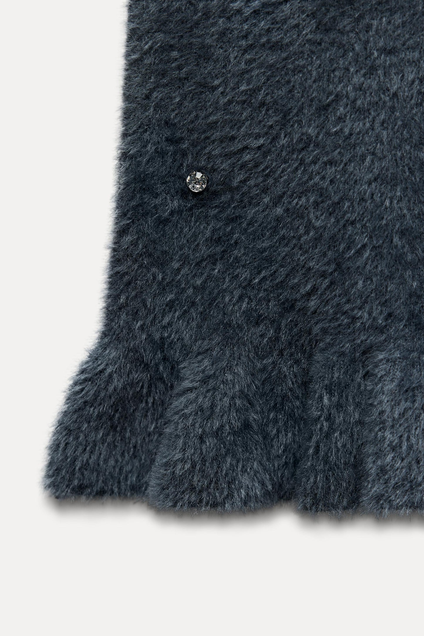 Lola | Strick-Minikleid mit Perlen und Gerüschtem Saum