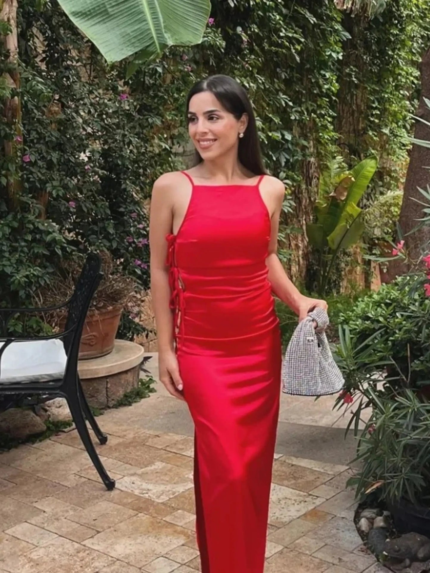 Sophia | Rotes Maxi-Kleid mit Schnürdetails