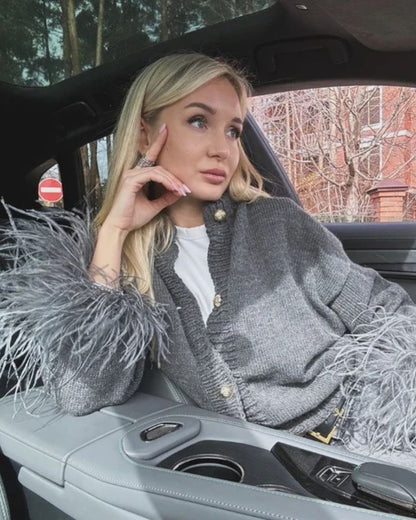 Manon | Strickjacke mit Knöpfen und Federärmeln