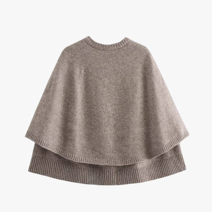 Chloë | Strick-Cape mit Knöpfen und Gestuftem Saum