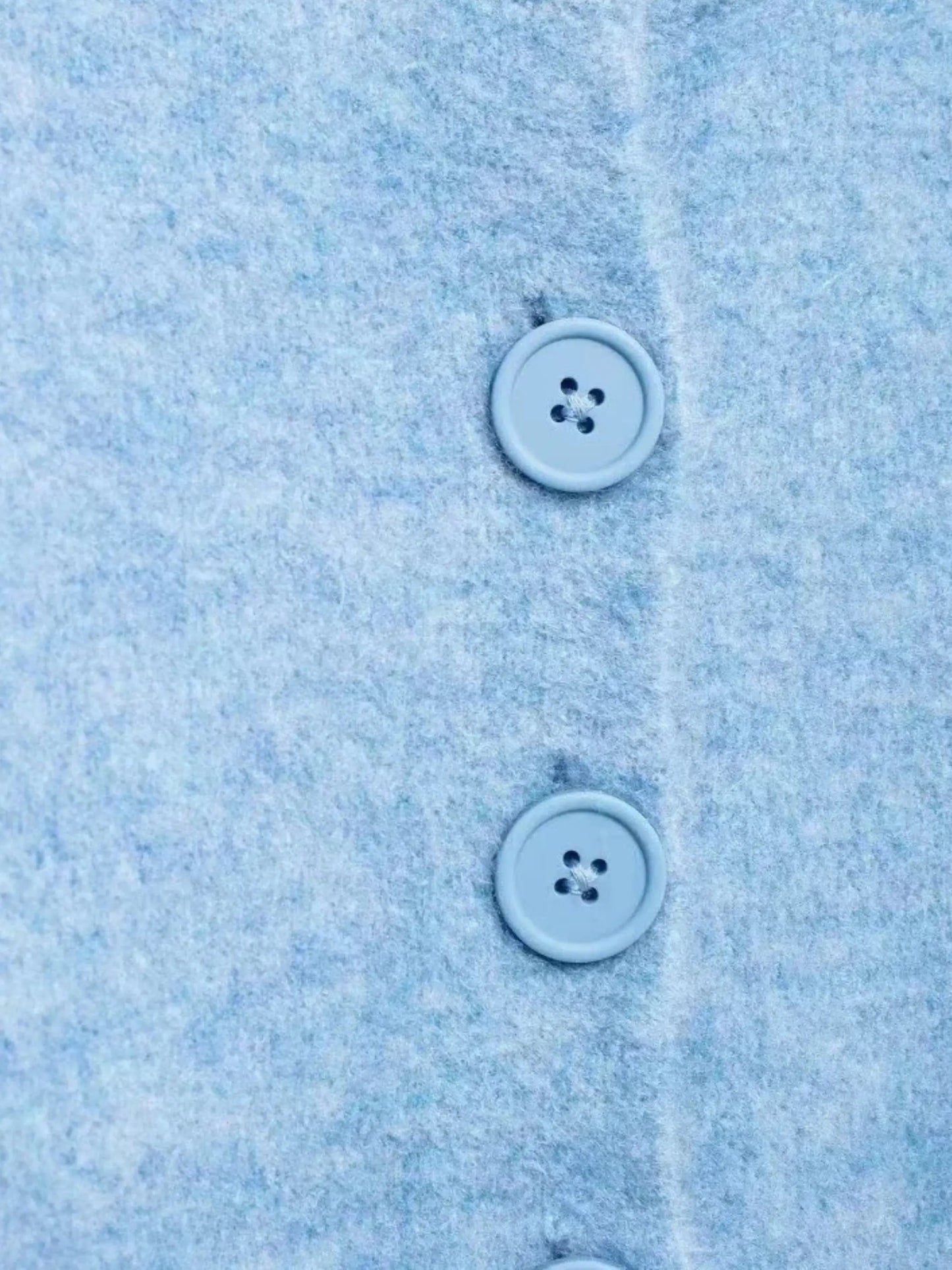 Milena | Verkürzter Strick-Cardigan mit Knopfleisten-Design