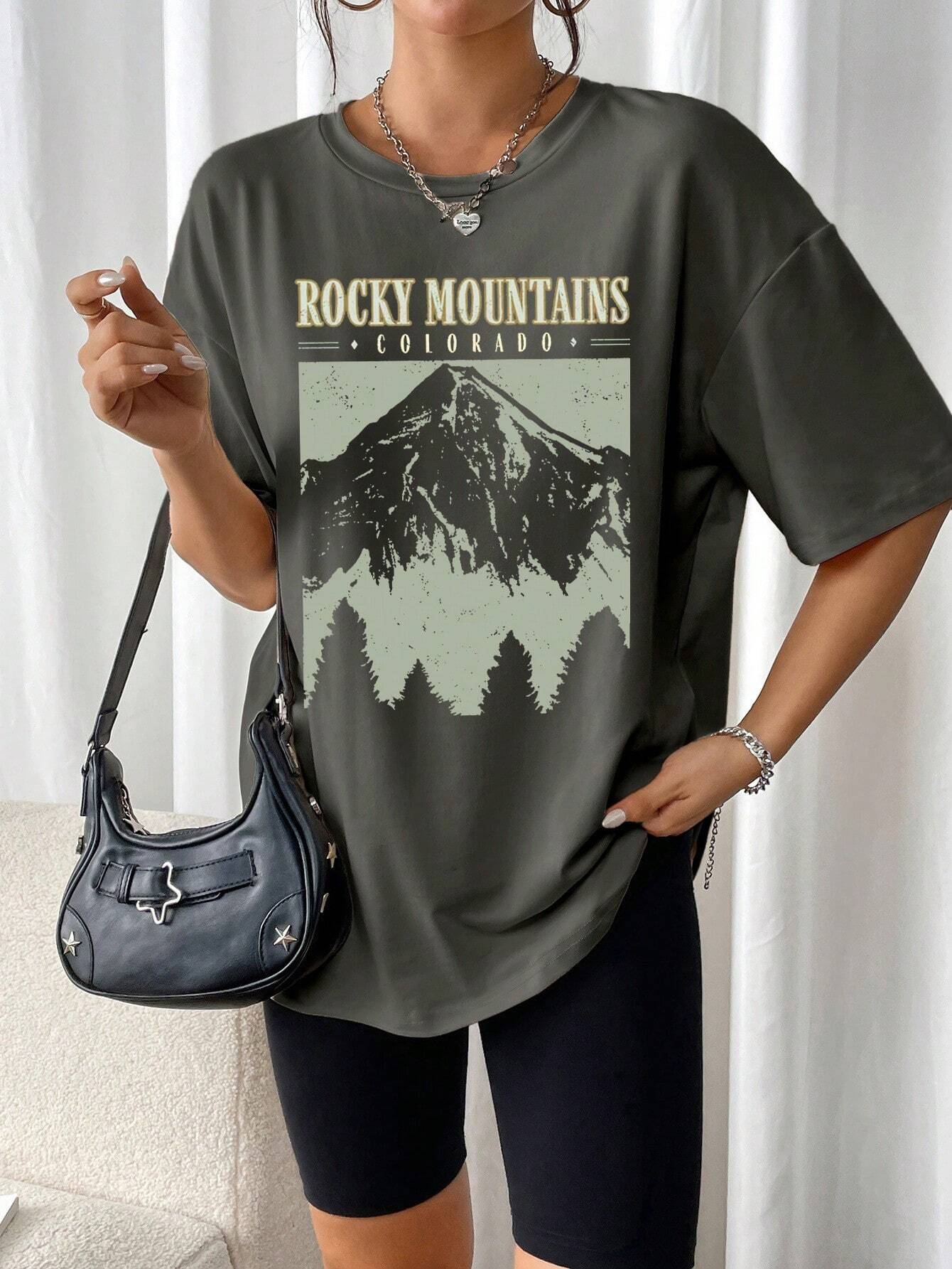 Oversized T-Shirt "Rocky Mountains" in Vintage-Schwarz – Urban Streetstyle mit Retro-Vibe