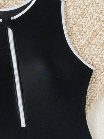 Sportlich-eleganter Badeanzug mit Reißverschluss – Für aktive & stilbewusste Frauen