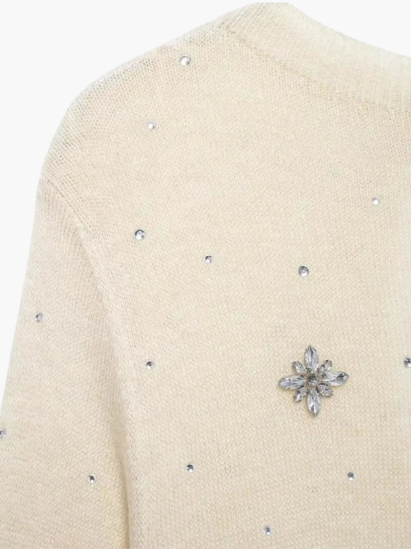 Nadine | Verschönerte Strickjacke mit Knopfleiste