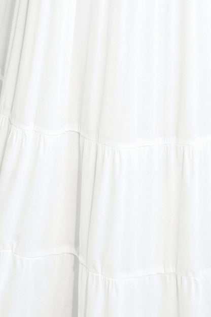 Luftiger Maxirock mit Spaghettiträger-Optik