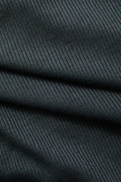 Ina | Sportliches Zweiteiler-Set mit Zip-Jacke & Plissee-Rock