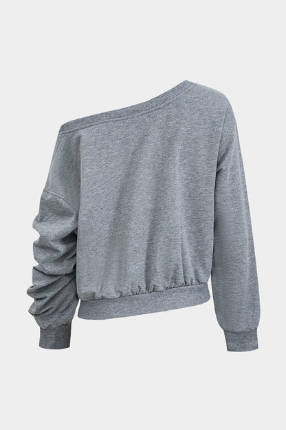 Lilli | Trendiges Zweiteiler-Set mit One-Shoulder-Sweatshirt & Minirock