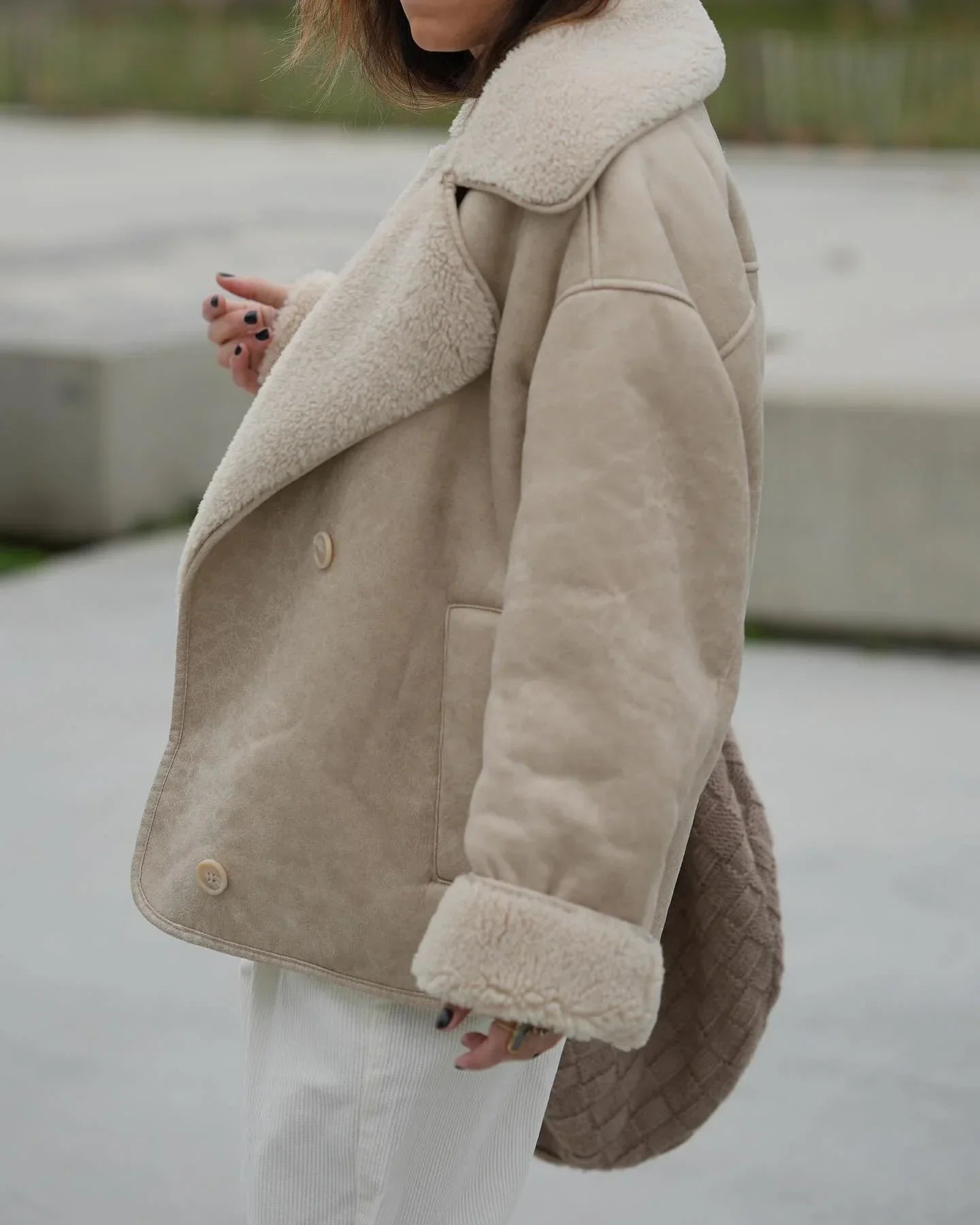 Kiara | Stilvolle Jacke mit Kunstleder- und Fleece-Details