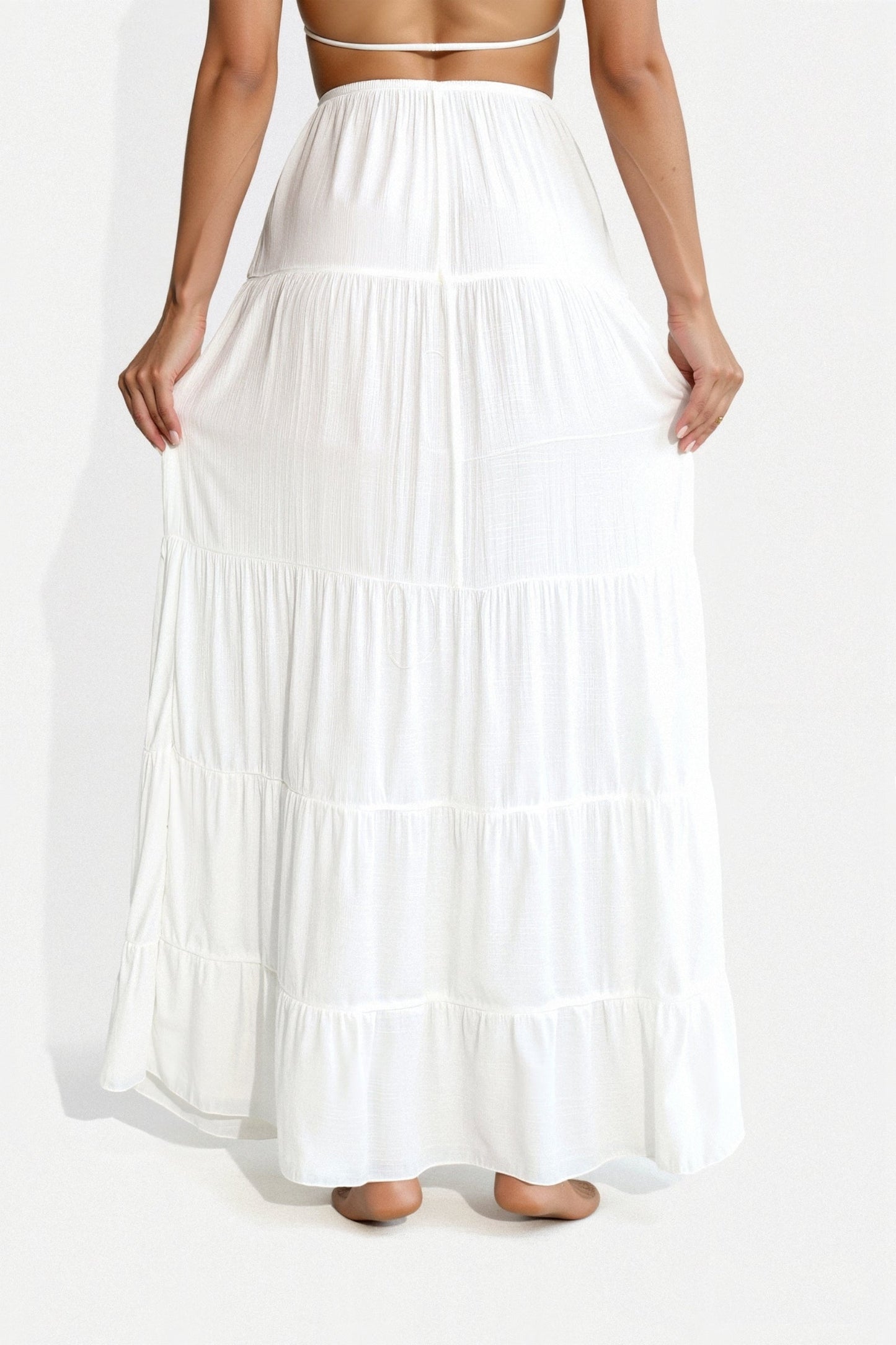 Luftiger Maxirock mit Spaghettiträger-Optik