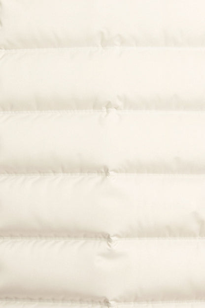 Minimalistische Steppweste | Leichte Wärme mit Stil