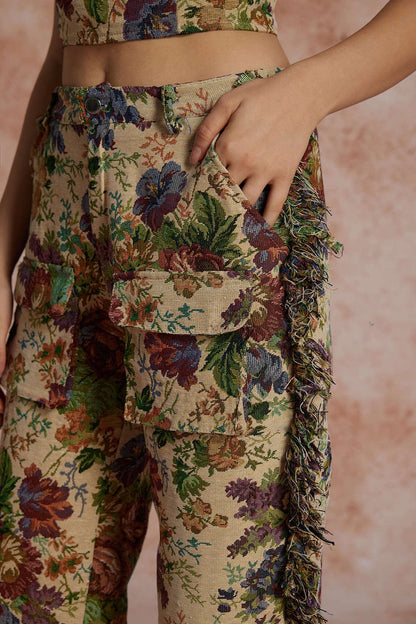 Jara | Extravagantes Zweiteiler-Set mit Bustier & bestickter Cargo-Hose