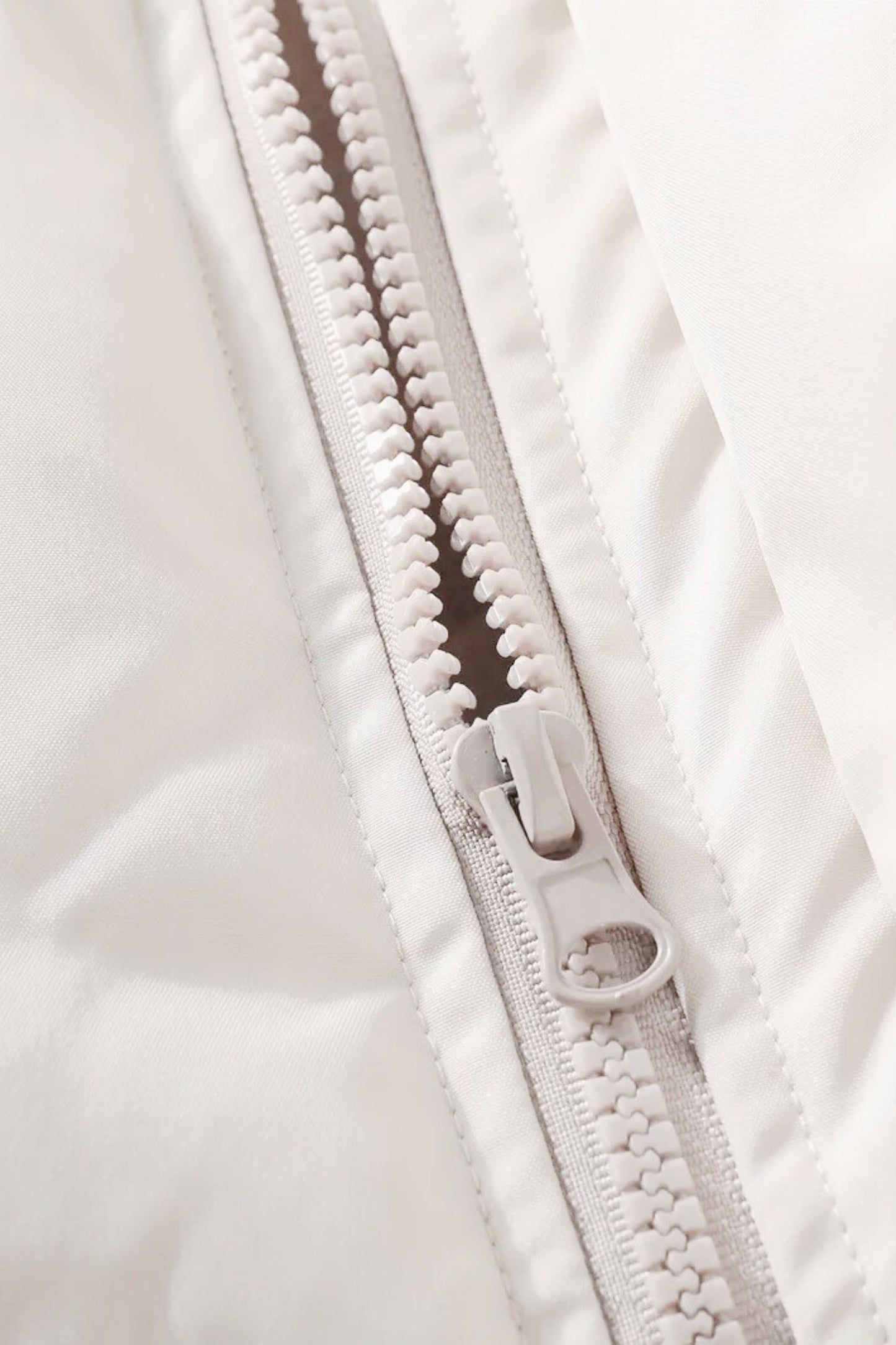 Marco – Leichte Herren-Steppweste in Cremeweiß