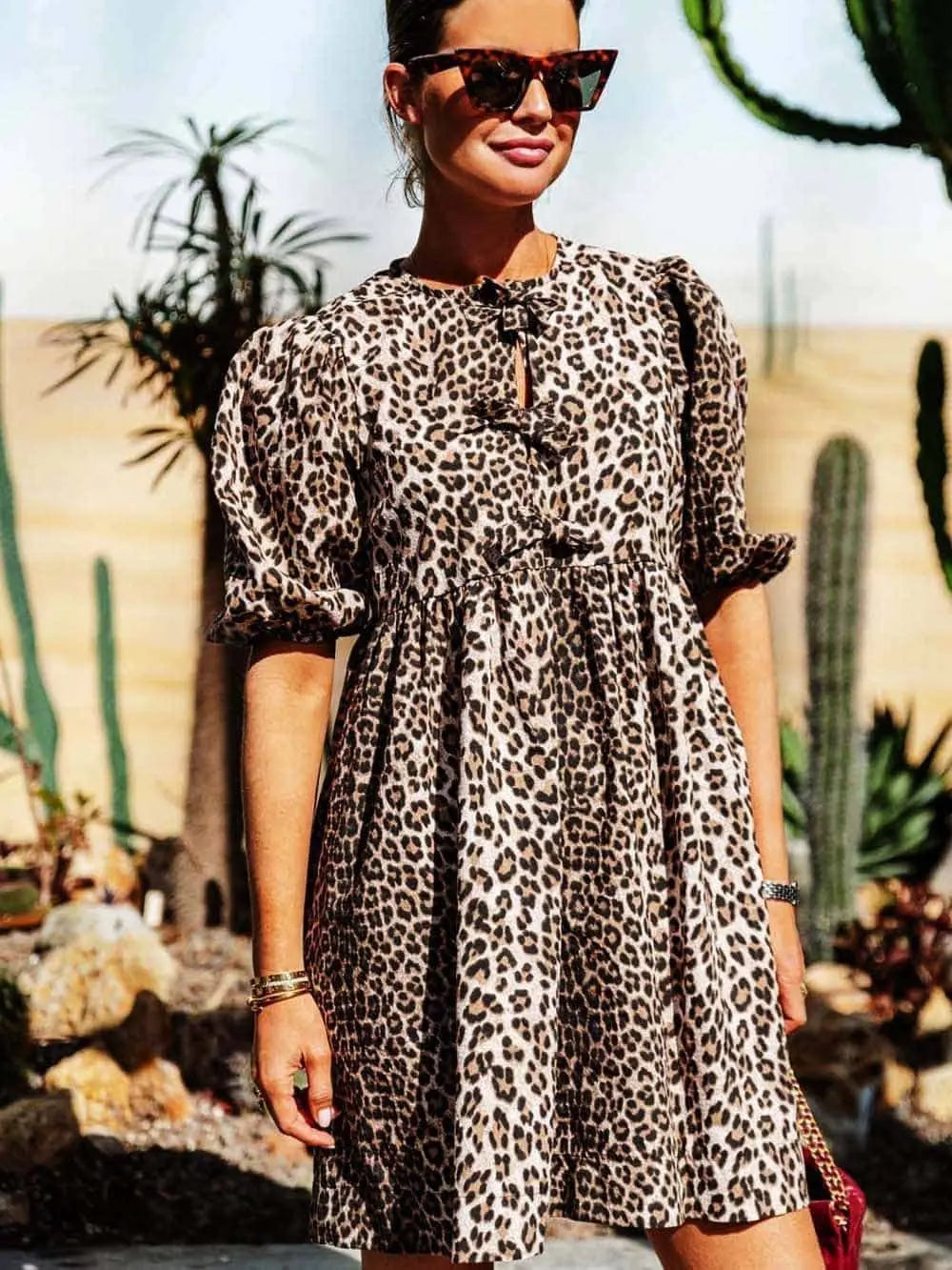 Chiara | Damen Leopard Kleid mit Kurzes Puffärmeln