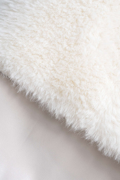 Antonia | Kunstleder-Set mit Kunstpelz-Details