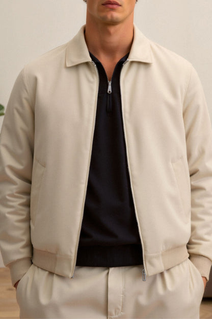 Minimalistische Bomberjacke – Eleganz trifft auf Komfort
