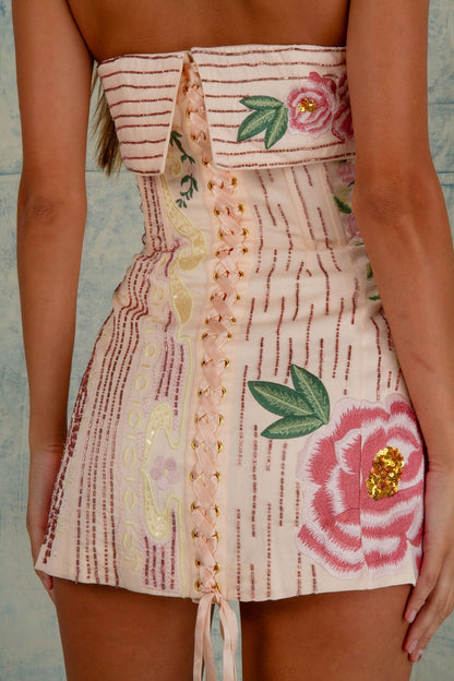 Rose | Trägerloses Minikleid mit Blumenstickerei und Paillettenverzierung