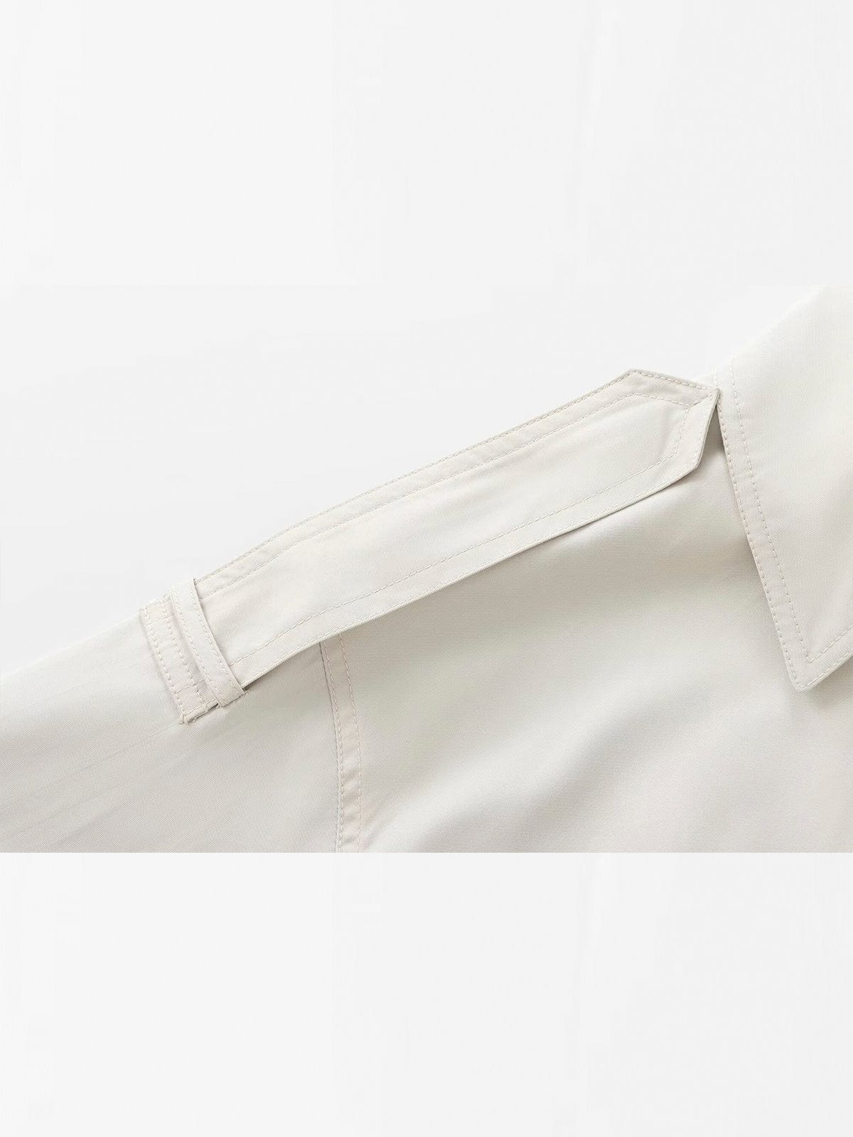 Clara | Kurzer Trenchcoat mit Doppelreiher – Elegant & Zeitlos