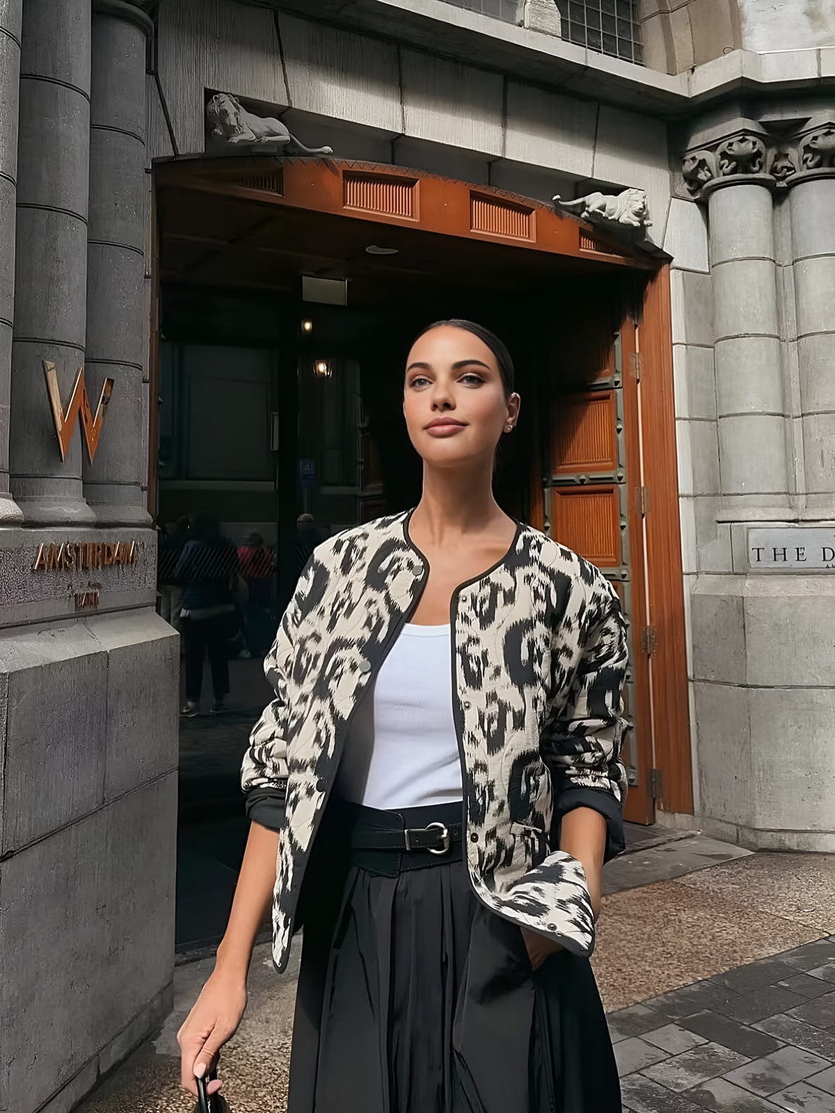 Leona | Jacke mit Animal-Print – Ein Statement für den mutigen Look