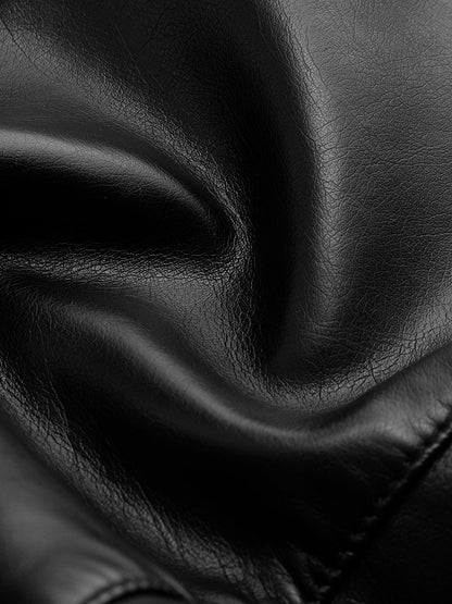 Amelia | Schwarze Kunstlederjacke mit Nieten