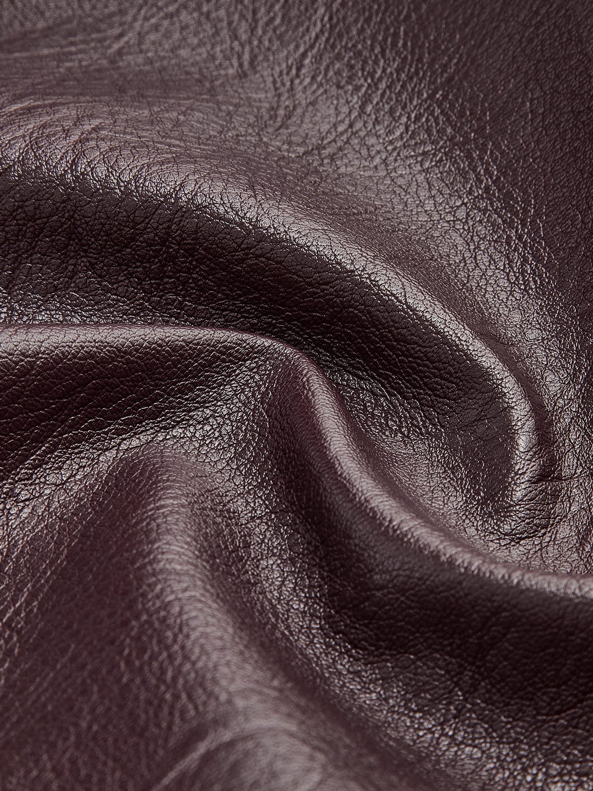 Nora | Minimalistische Kunstlederjacke in Burgunderrot – Modern und Vielseitig