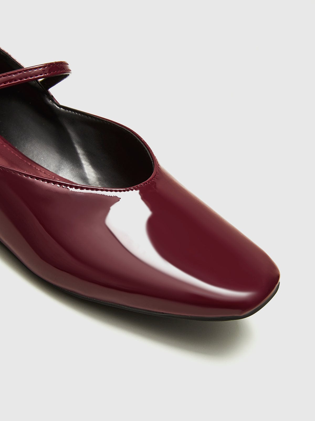 Amélie | Elegante Lackleder-Ballerinas in Bordeaux – Klassisch & Feminin