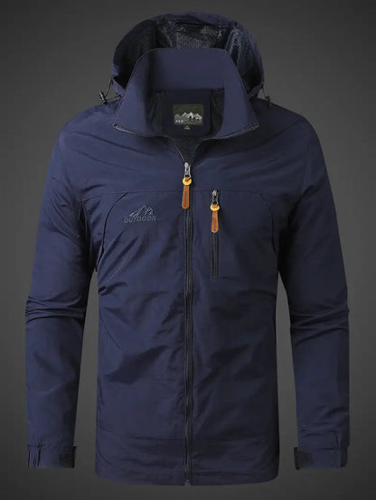 Leichte Outdoorjacke mit Kapuze und Windschutz für Alltag & Freizeit