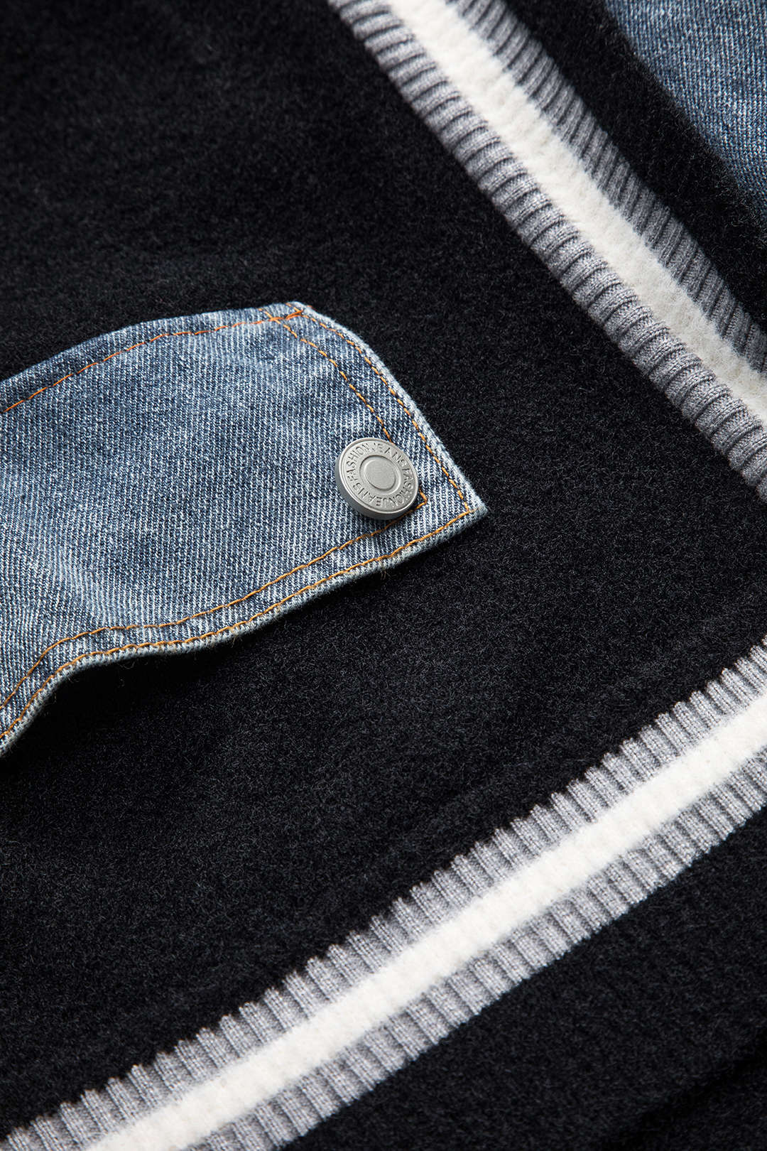 Nova | Denim-Hemd und Strick-Cardigan in Einem – Vielseitigkeit trifft Stil