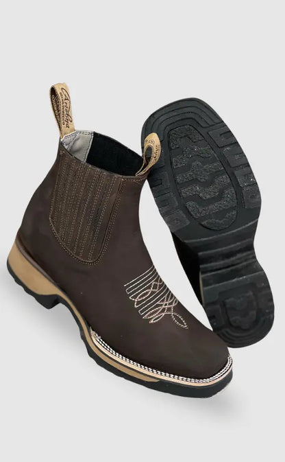 Clara | VIELSEITIGE COWBOYSTIEFEL FÜR MÄNNER UND FRAUEN