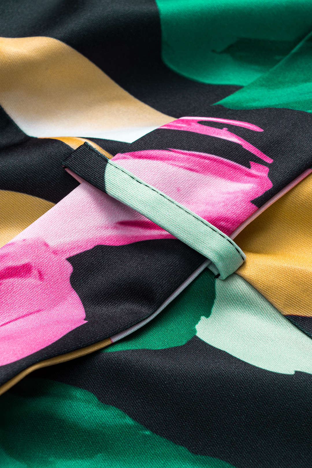 Amira | Langer Jumpsuit mit abstraktem Print