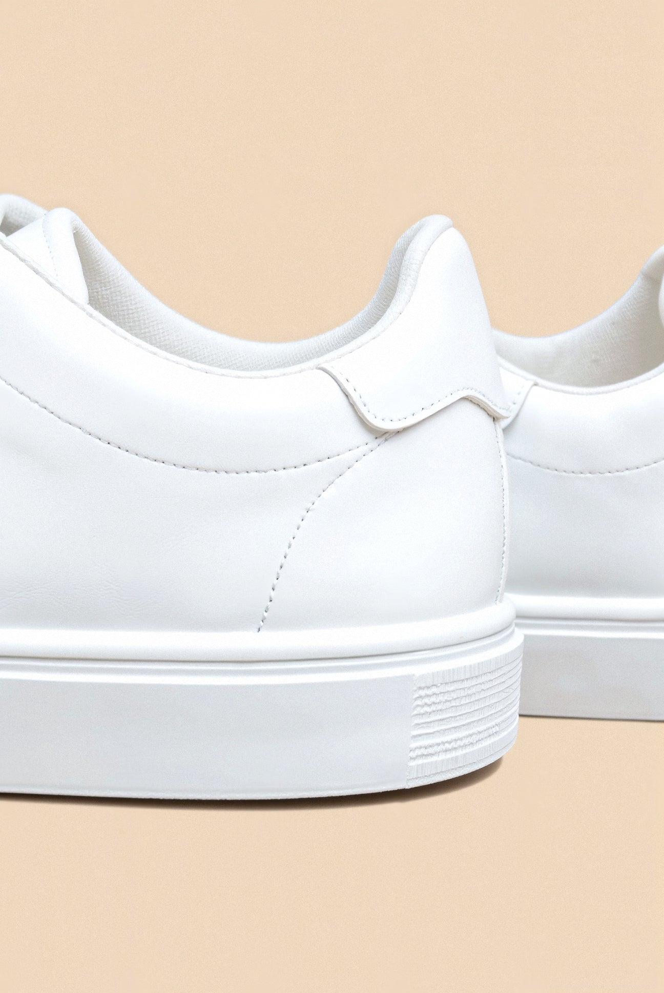 Minimalistische weiße Sneaker – Perfekt für jeden Anlass