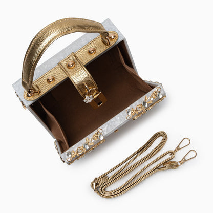 Luxus-Acryl Clutch in Himmelblau mit barockem Golddekor – Vintage-inspirierte Abendtasche