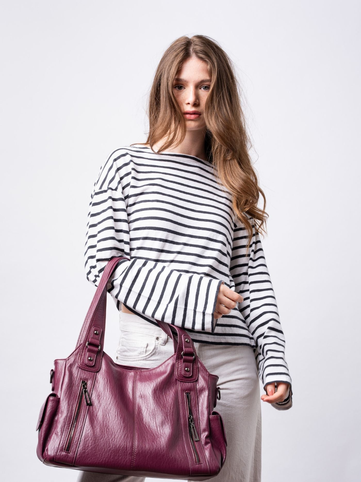 City-Handtasche mit Crossbody-Option und praktischen Fächern
