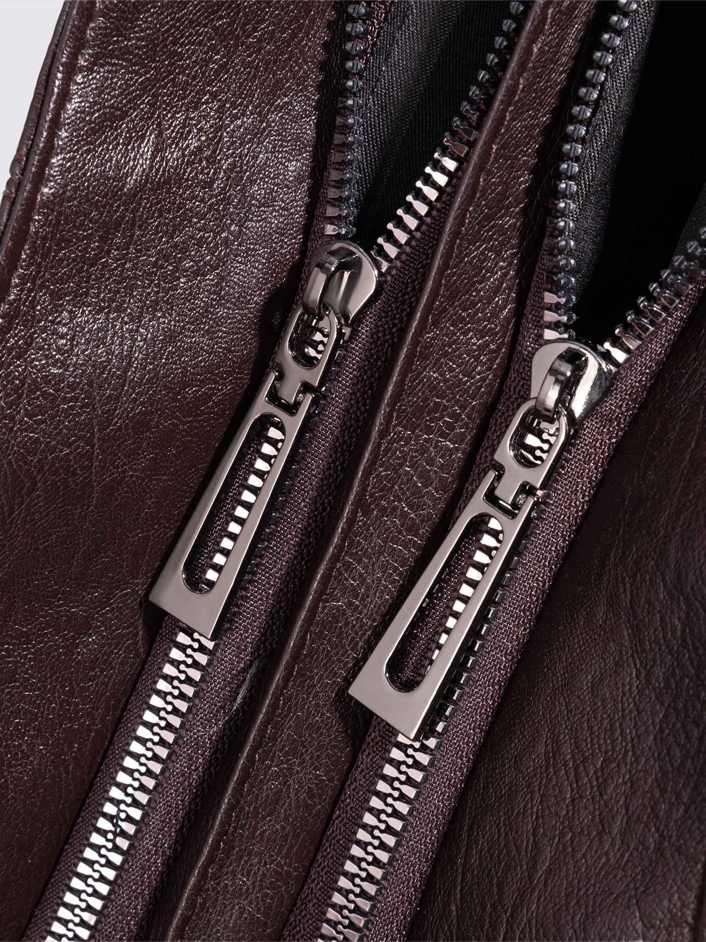 City-Handtasche mit Crossbody-Option und praktischen Fächern