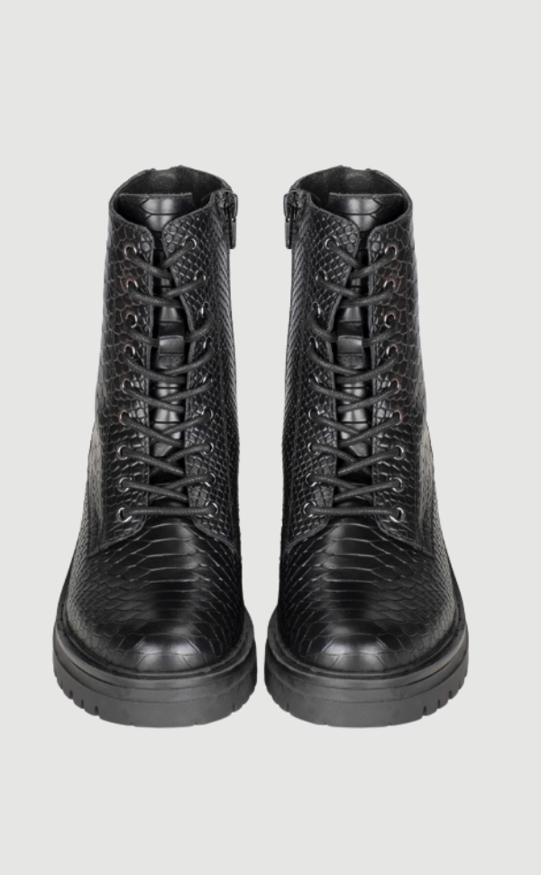 Essie | Stylische Stiefel