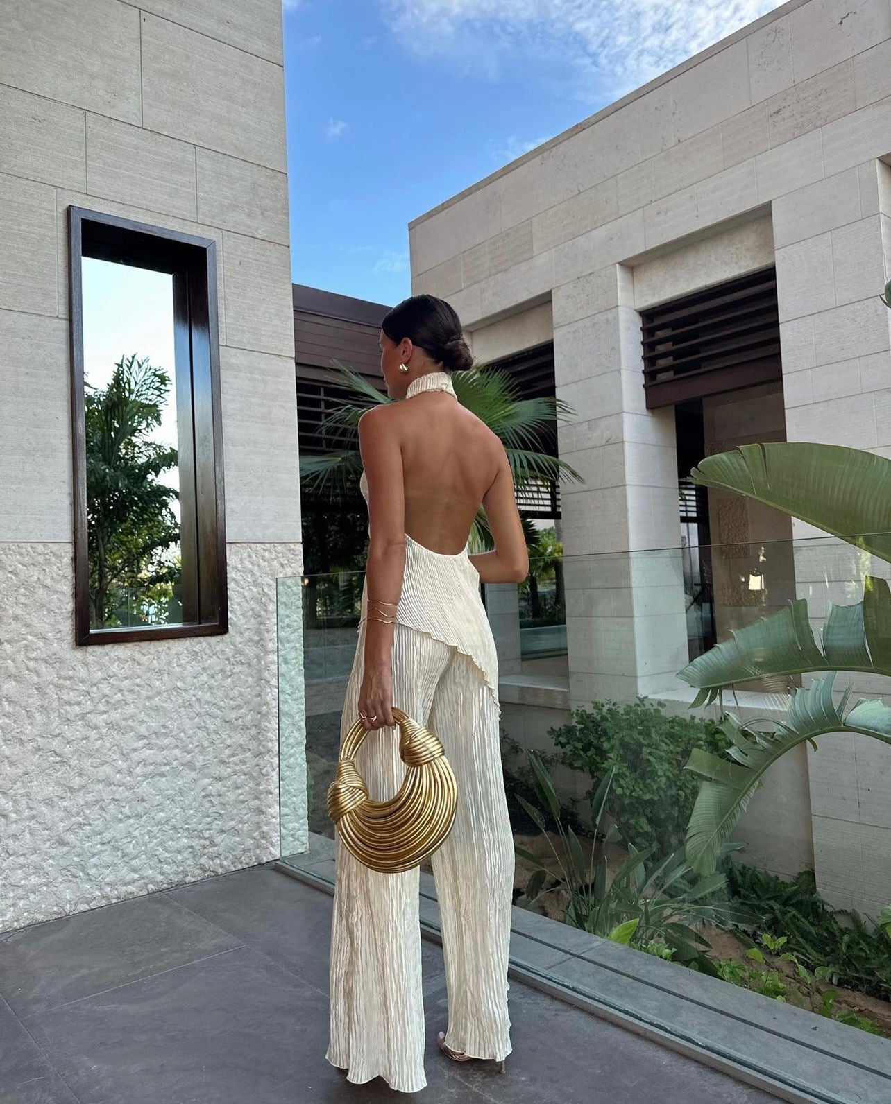 Isabelle | Eleganter Zweiteiler mit Neckholder & Weitbein-Hose