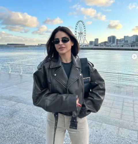 Jenne | Übergroße Cropped Bikerjacke aus Kunstleder mit Gürtel