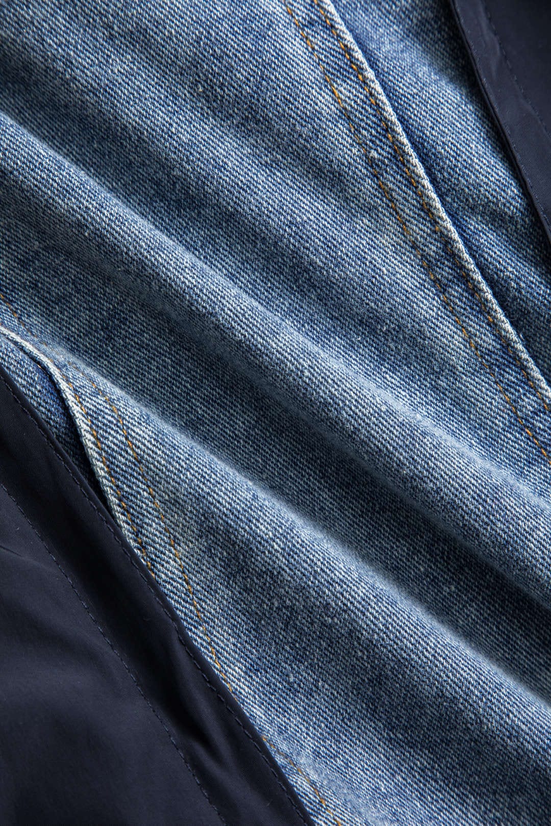 Jade | Patchwork-Jacke mit Denim- und Nylon-Elementen – Lässig und individuell