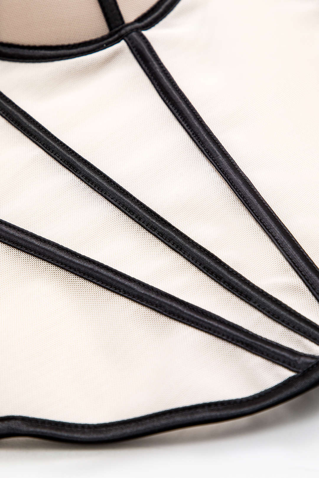 Cecilia | Elegantes Mesh-Korsett-Top mit Kontrastpaspeln