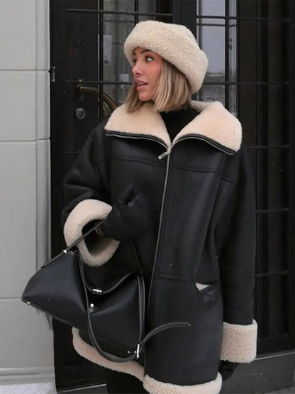 Lizzy | Oversized Kunstleder Shearling-Jacke in Schwarz
