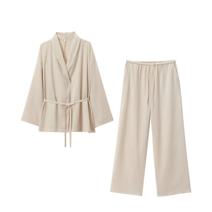 Elegantes Zweiteiler Set mit Bindegürtel und weiter Hose – Moderner Alltagsstil