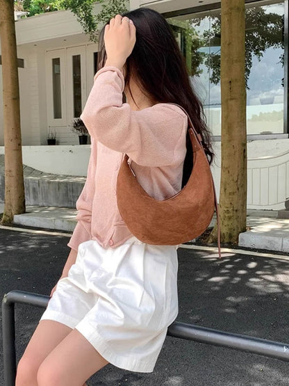 Lene | Halbmond-Tasche aus Wildleder