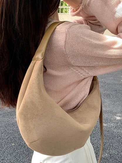 Lene | Halbmond-Tasche aus Wildleder