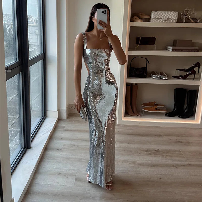 Emilia| Glitzerndes Maxi-Kleid mit Spaghettiträgern