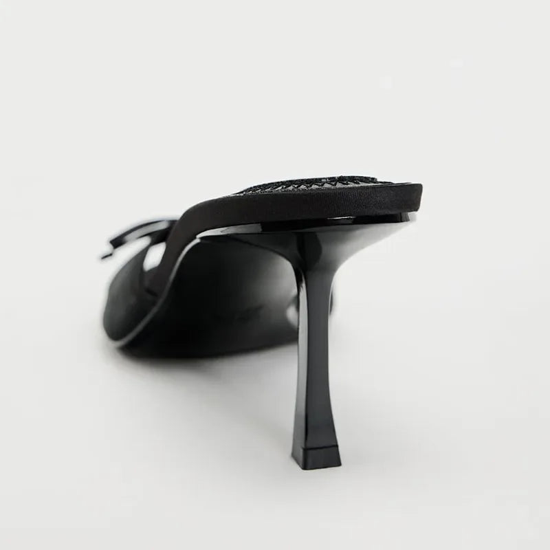 Sabine | Mittelhohe schwarze Absätze