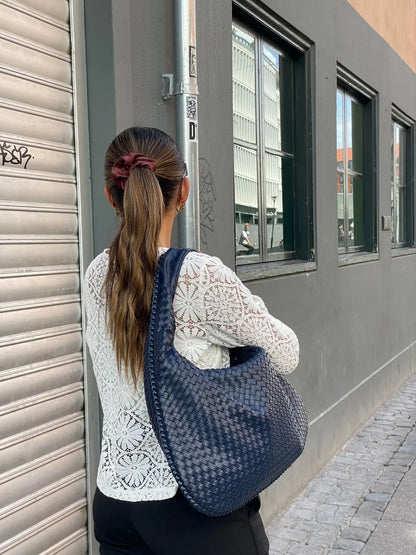 Charlyne | Große geflochtene Hobo-Tasche