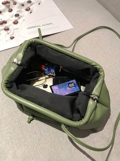 Franka | Moderne Damen-Pouch-Tasche aus Kunstleder